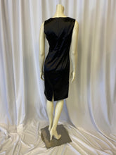 Cargar imagen en el visor de la galería, Dolce &amp; Gabbana Size 30/44 Dress
