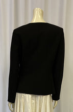 Load image into Gallery viewer, Donna Karan Size 6 Jacket
