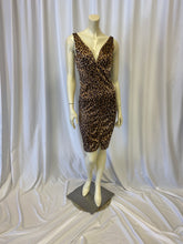 Cargar imagen en el visor de la galería, Dolce &amp; Gabbana Small Dress
