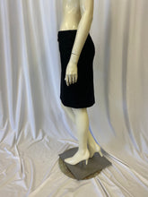 Cargar imagen en el visor de la galería, Gucci Size 8 Skirt
