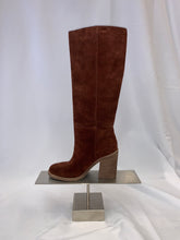 Load image into Gallery viewer, Ugg 7 Heeled Boot

