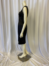 Cargar imagen en el visor de la galería, Dolce &amp; Gabbana Size 30/44 Dress
